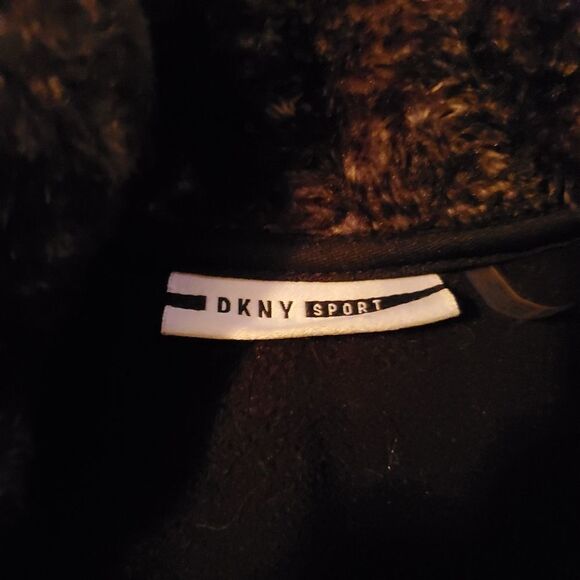 DKNY Girls Size Small Gray and Pink Fuzzy Zip Up Jacket - Picture 5 of 5